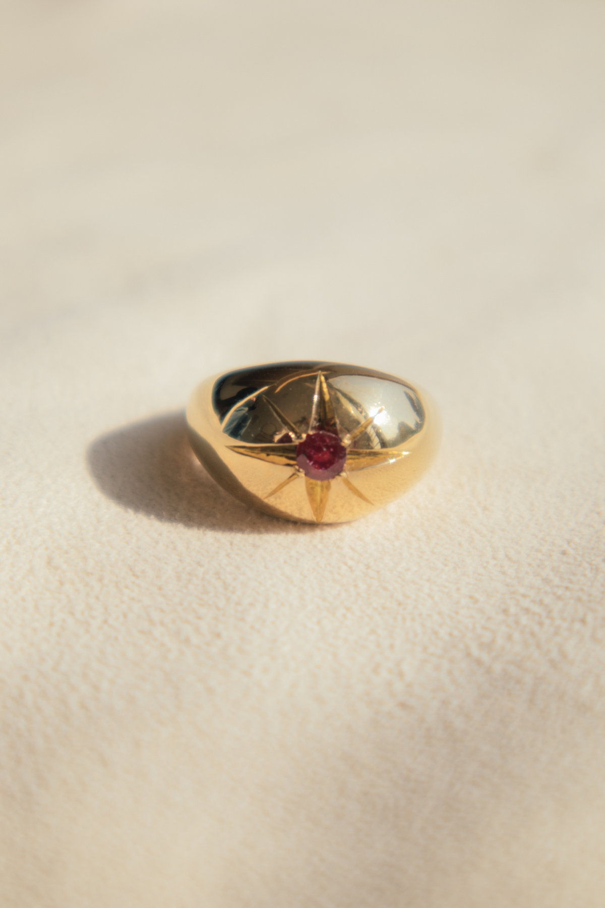 CUSTOMIZE YOUR GEMSTONE