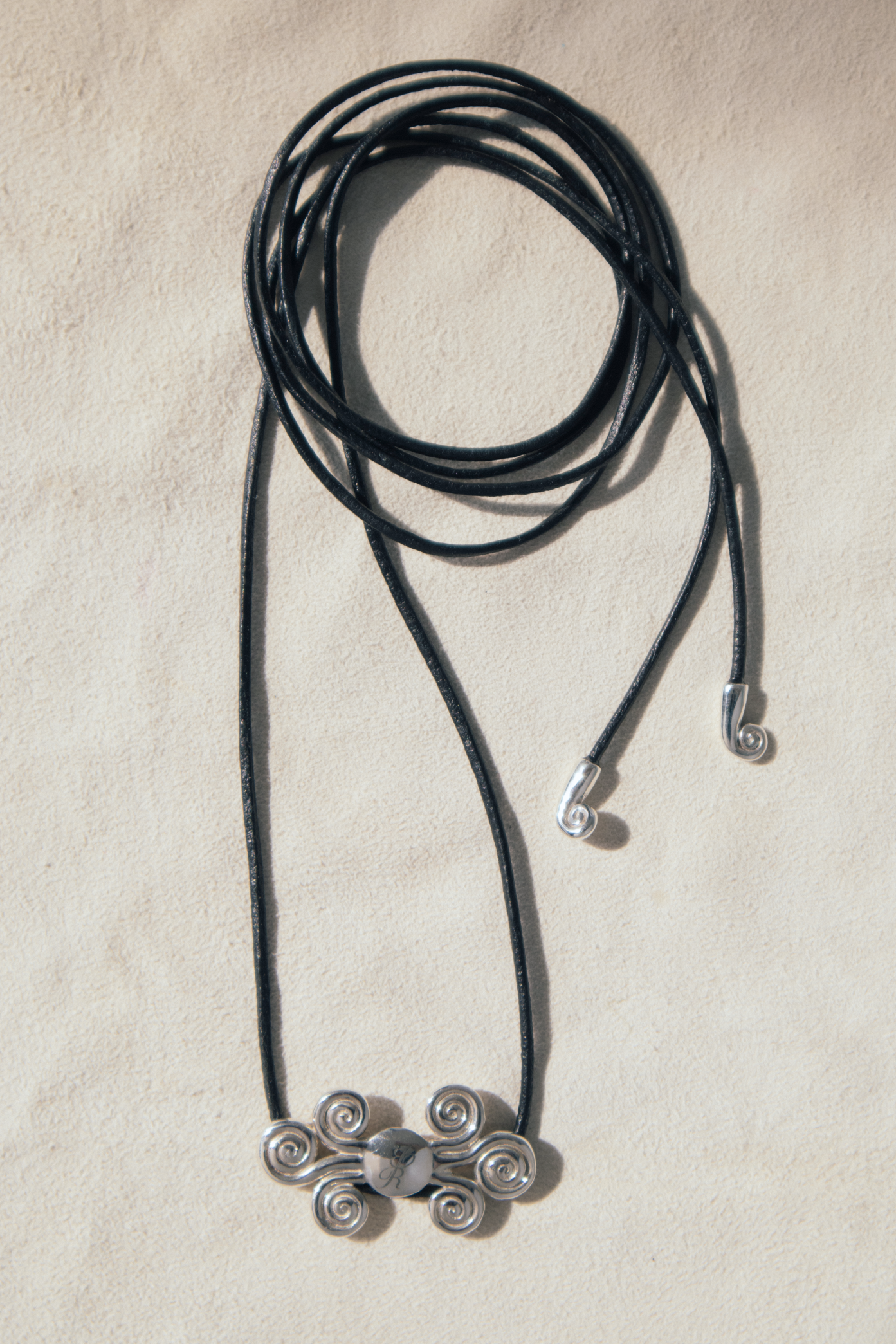 El Garabato Charm Leather Necklace - 925 Silver