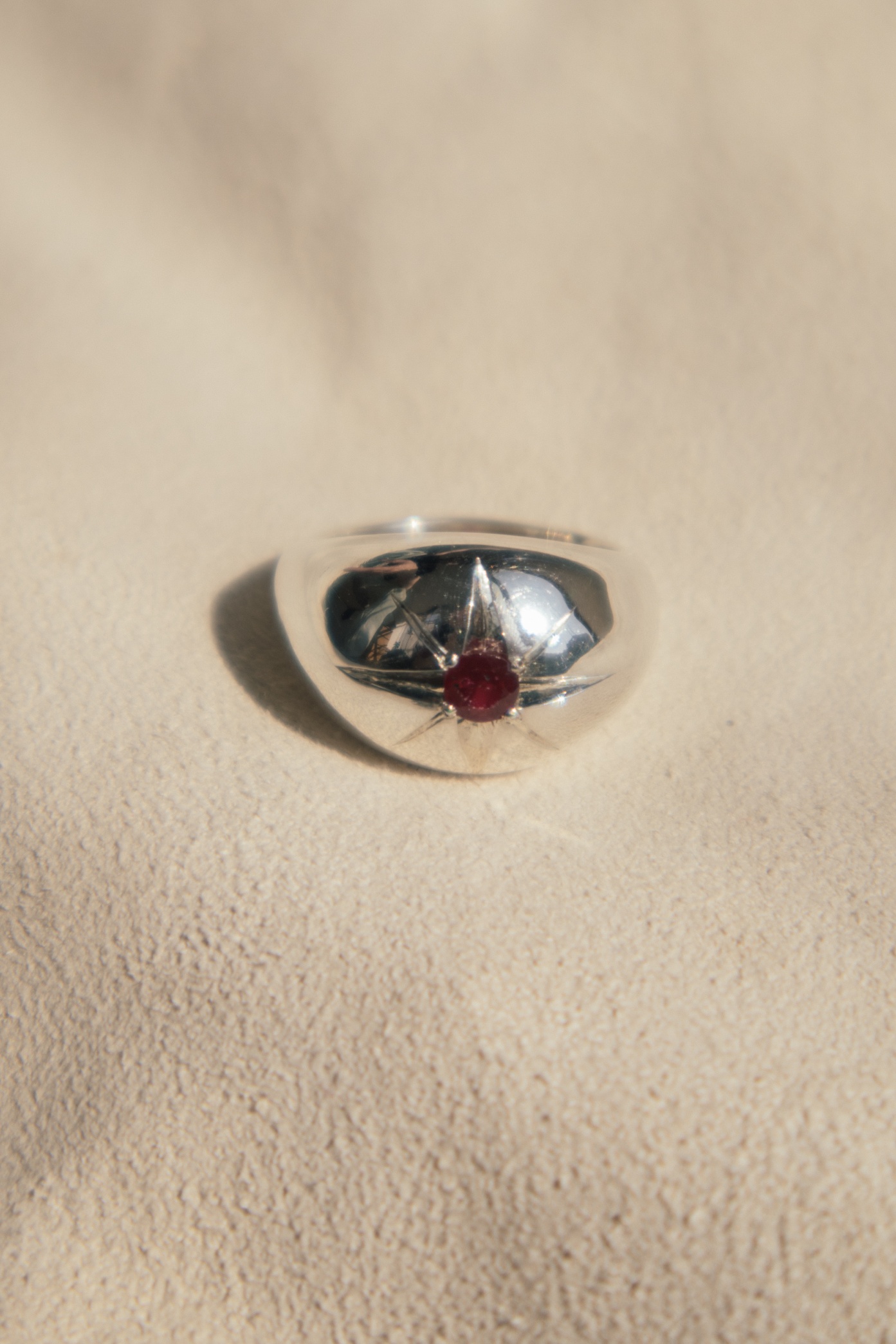 Anillo Soma Engaste Estrella - 925 Plata