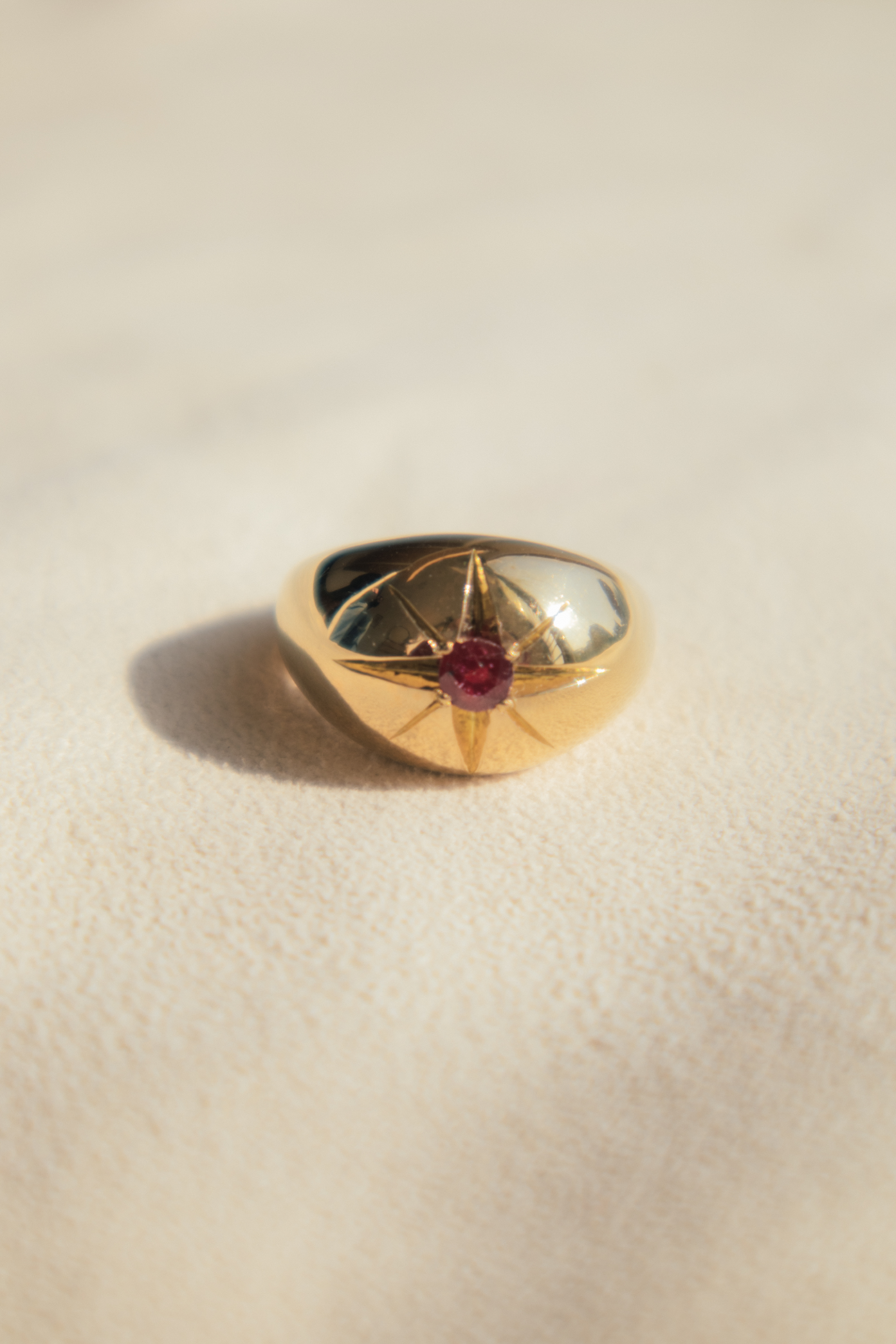 CUSTOMIZE YOUR GEMSTONE