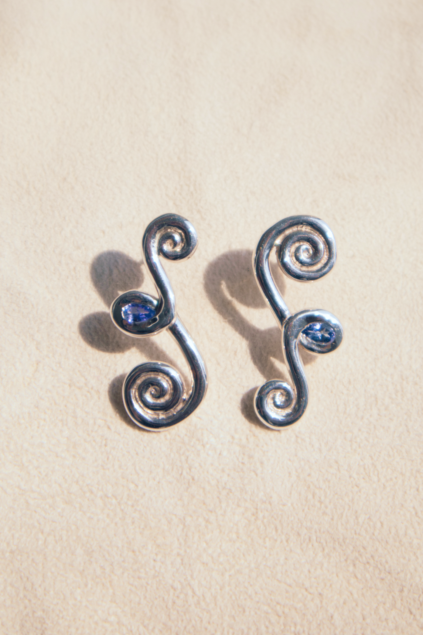 El Garabato Earrings - 925 Silver with Gemstone