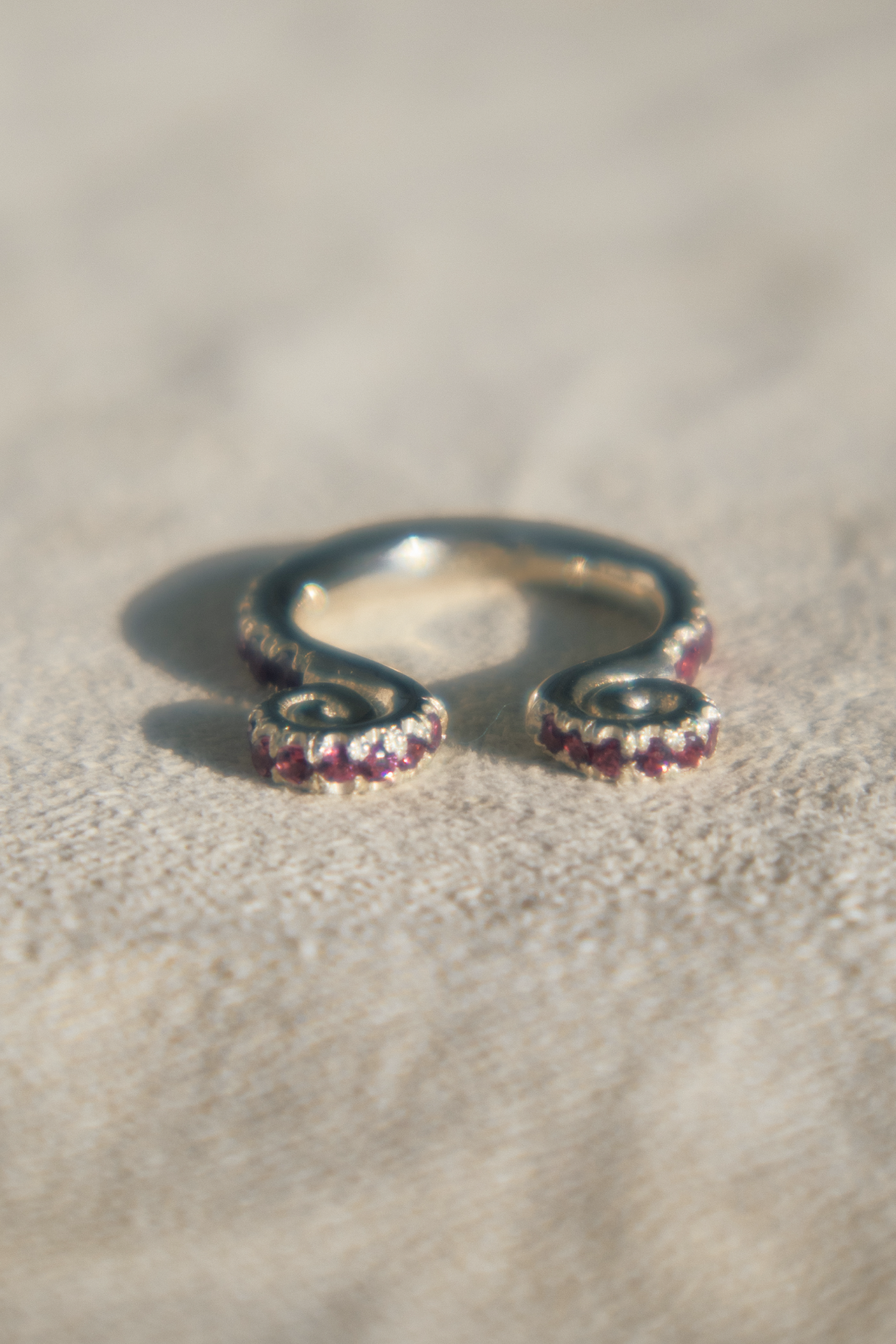 El Garabato Ring - 925 Silver with Pavé Setting