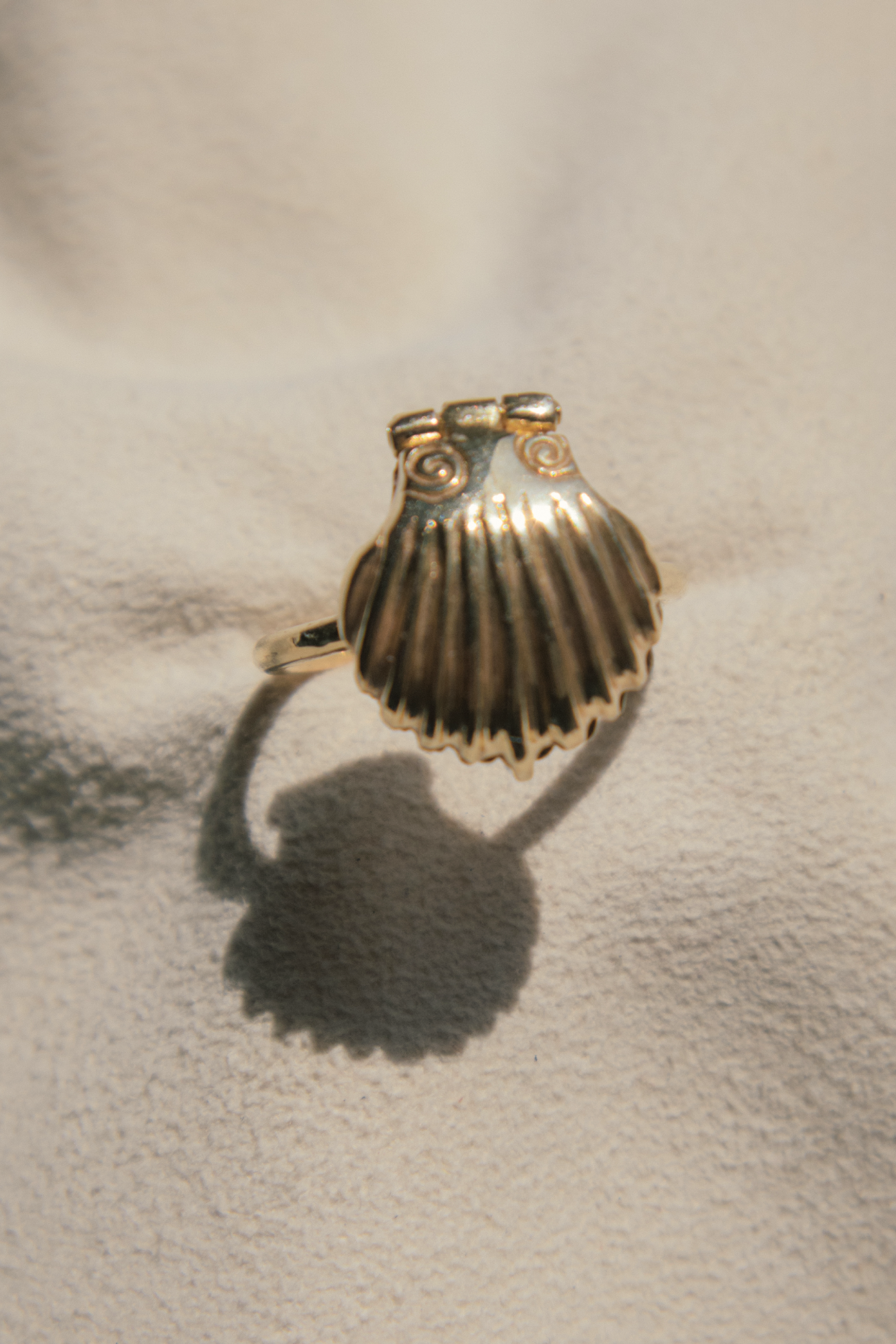 La Perlita Secret Message Ring - 18K Gold Vermeil